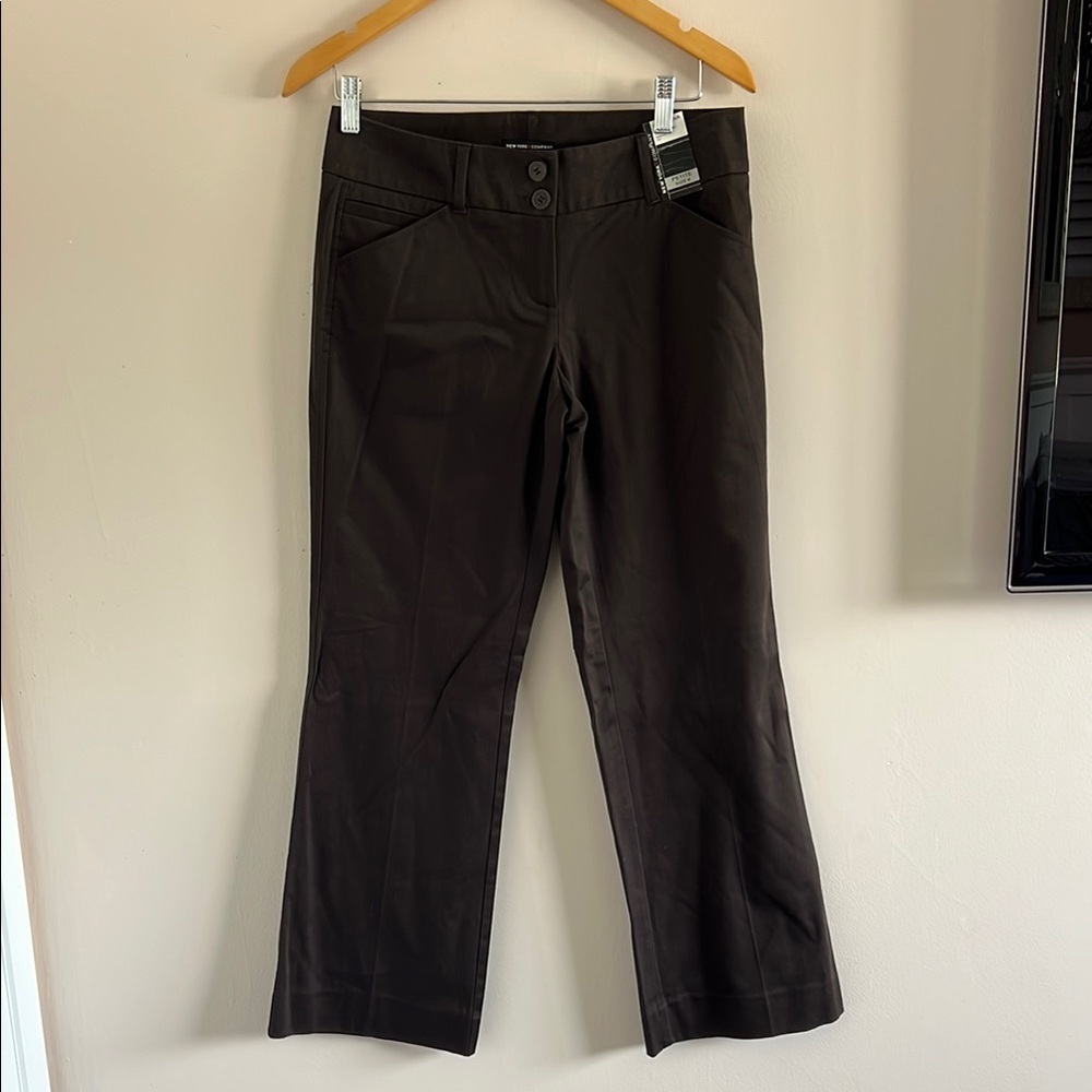 New York & Company Dark Brown Dress Pants Size 8P | Straight Leg